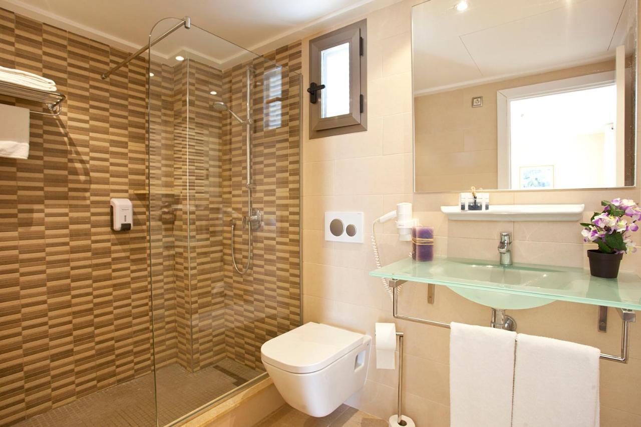 Apartamentos Ferrera Pins Cala Ferrera  Ngoại thất bức ảnh